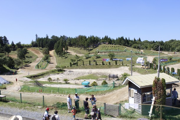 今回は岩手県で開催された東北大会です！　藤沢スポーツランドは一ノ関から然程遠くない所にあるコースで、まだまだ復興に時間がかかるのに地元の人達が力を合わせて開催！　100イイネ！