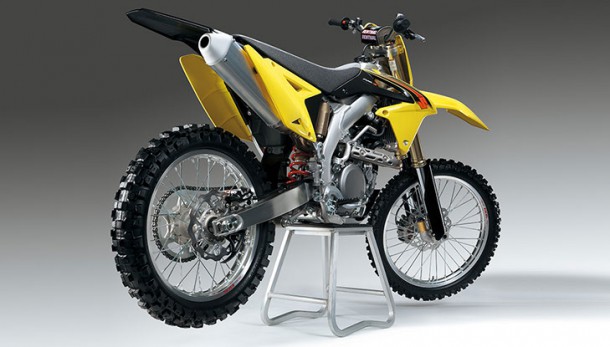03_rm-z450l5_styling_rear