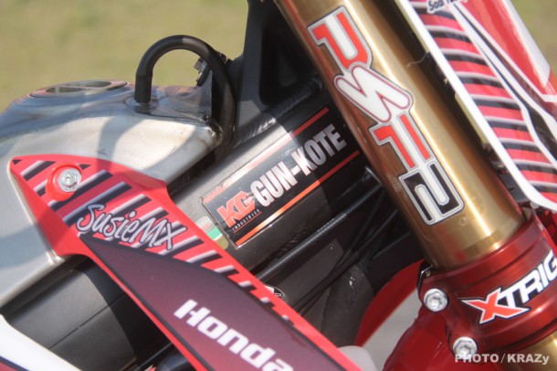 01CRF450_03