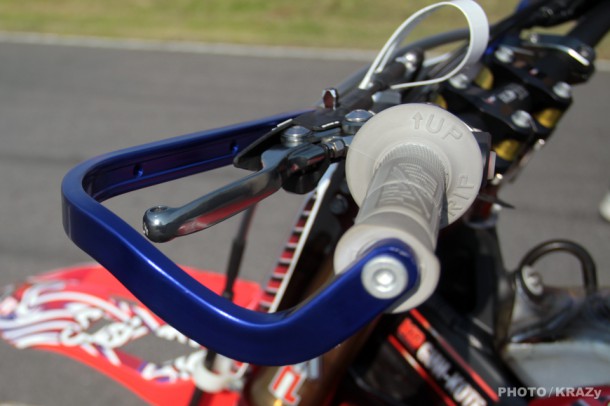 01CRF450_08