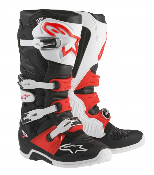 TECH7_black_white_red_boot