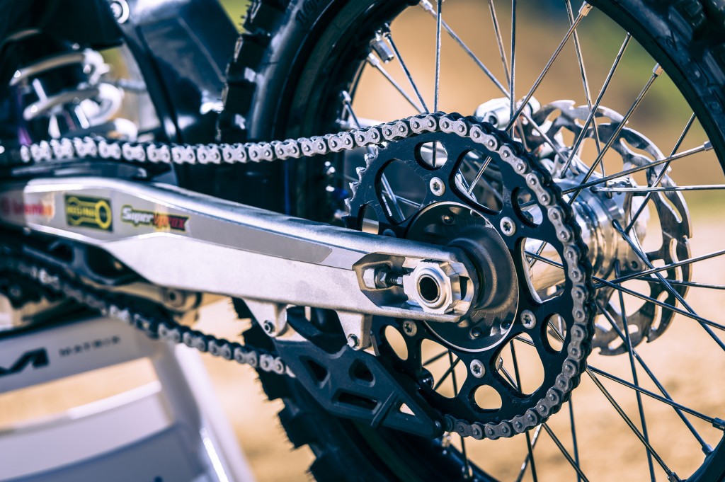 113998_Accessorized_Bike_MX16_mc_2_1024