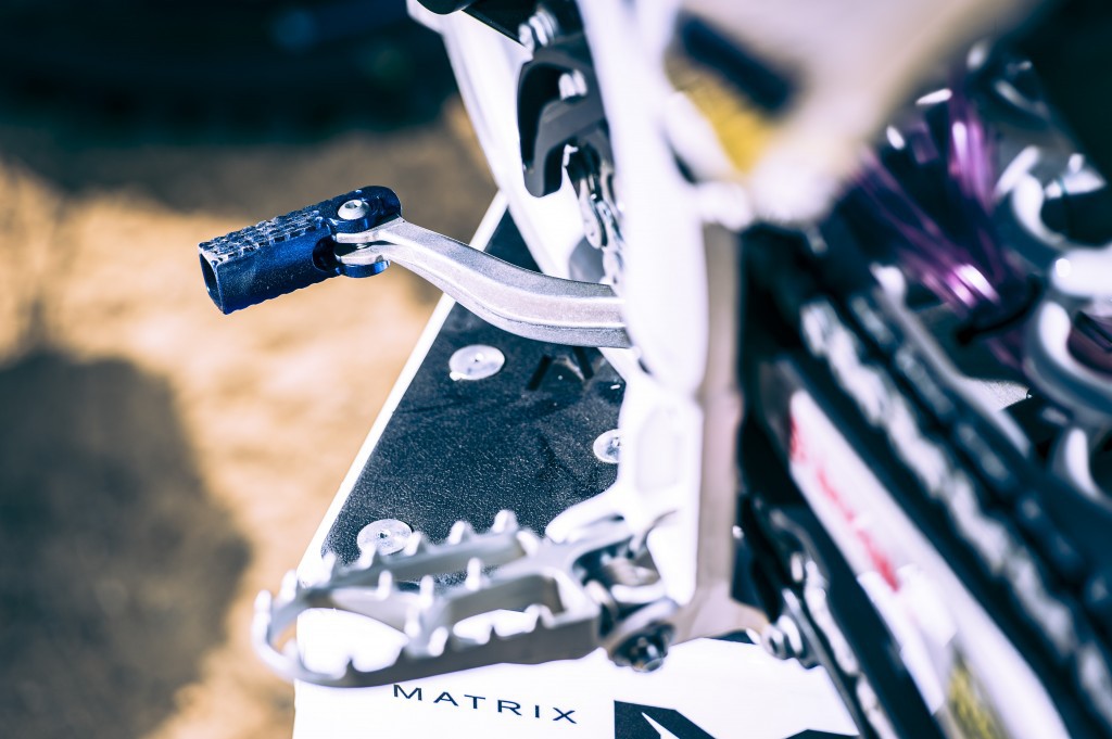 114004_Accessorized_Bike_MX16_mc_8_1024