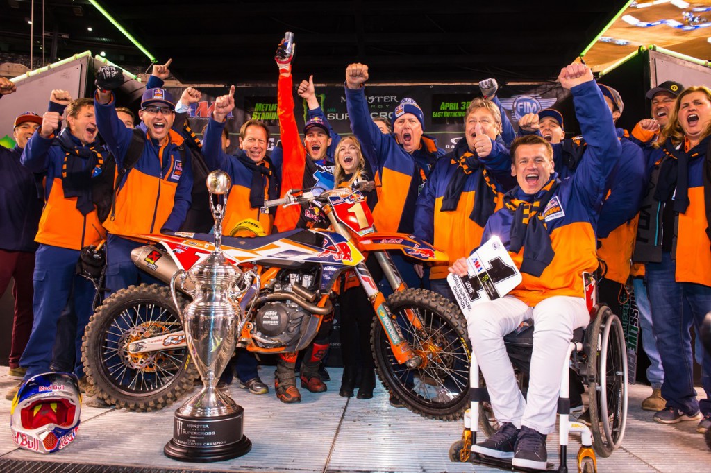 143329_Ryan_Dungey_Team_KTM_450_SX-F_Podium_East_Rutherford_2016